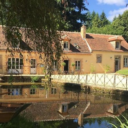 Le Moulin De Corneil Bed & Breakfast Mezilles ภายนอก รูปภาพ