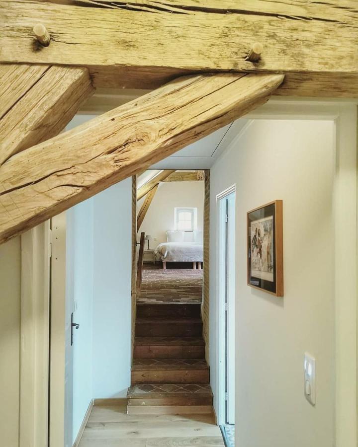 Le Moulin De Corneil Bed & Breakfast Mezilles ภายนอก รูปภาพ