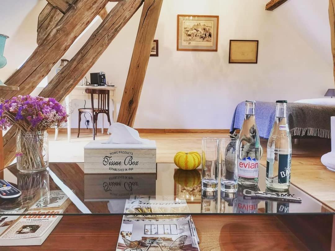 Le Moulin De Corneil Bed & Breakfast Mezilles ภายนอก รูปภาพ