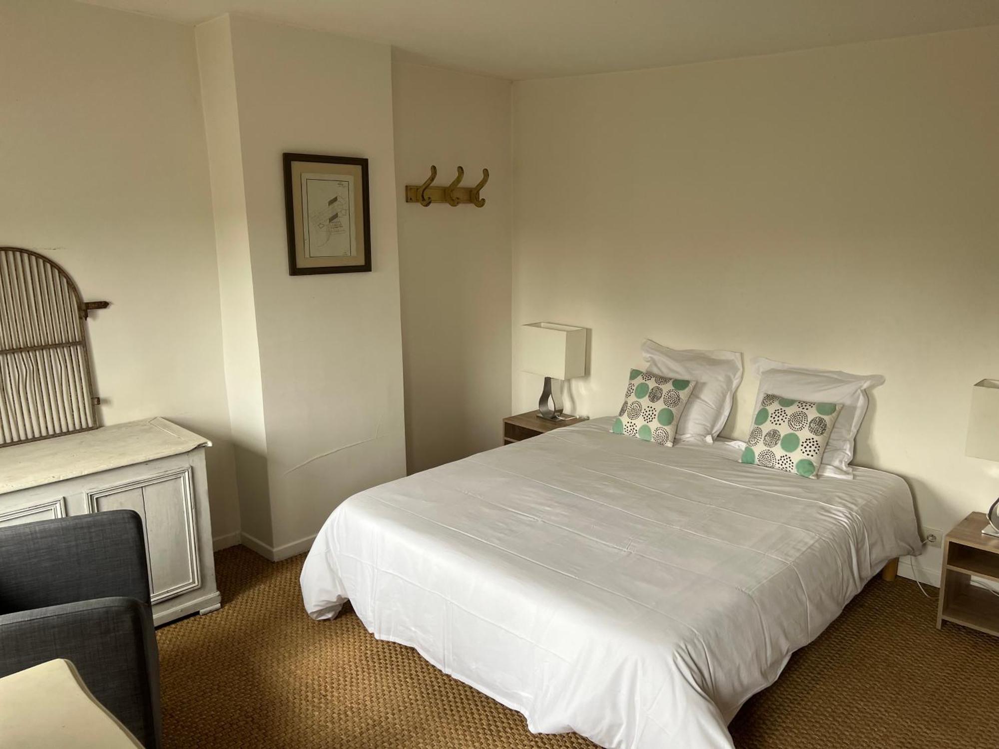 Le Moulin De Corneil Bed & Breakfast Mezilles ภายนอก รูปภาพ